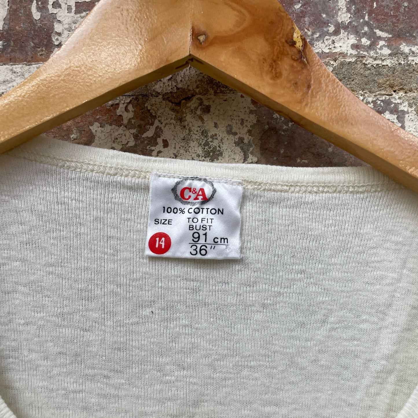 Vintage 1970s 1980s Cream Button t-Shirt Top