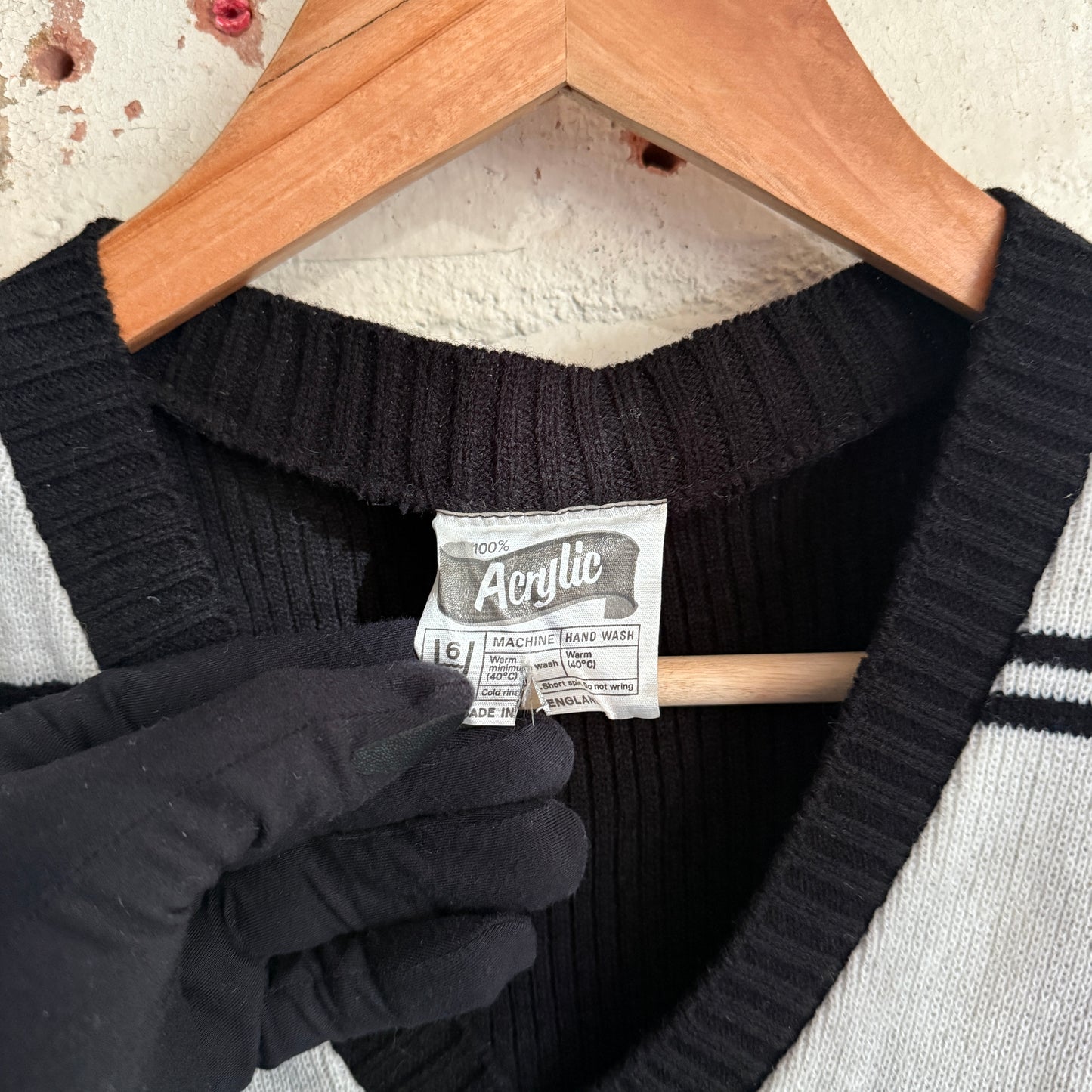 1970s Black Knitted Tank Top Sweater Vest Jumper