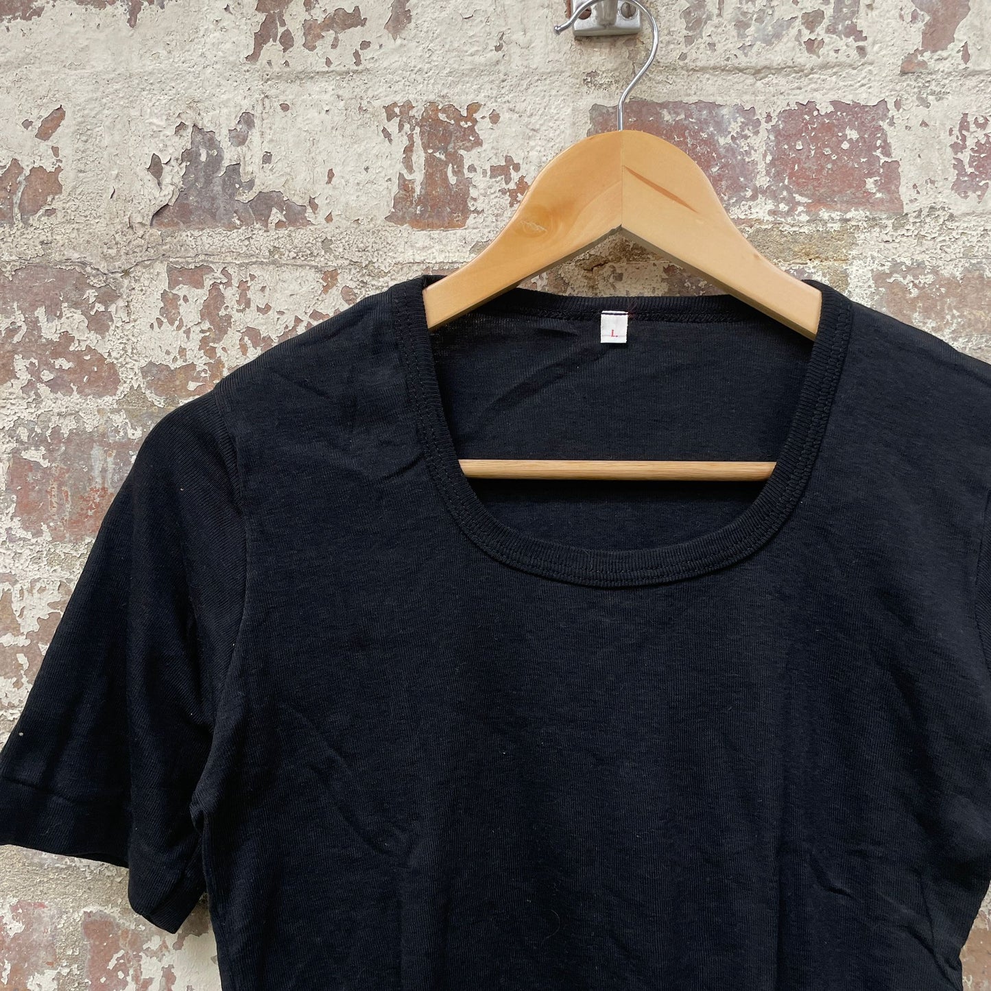 Vintage 1970s 1980s Black Blank T-Shirt