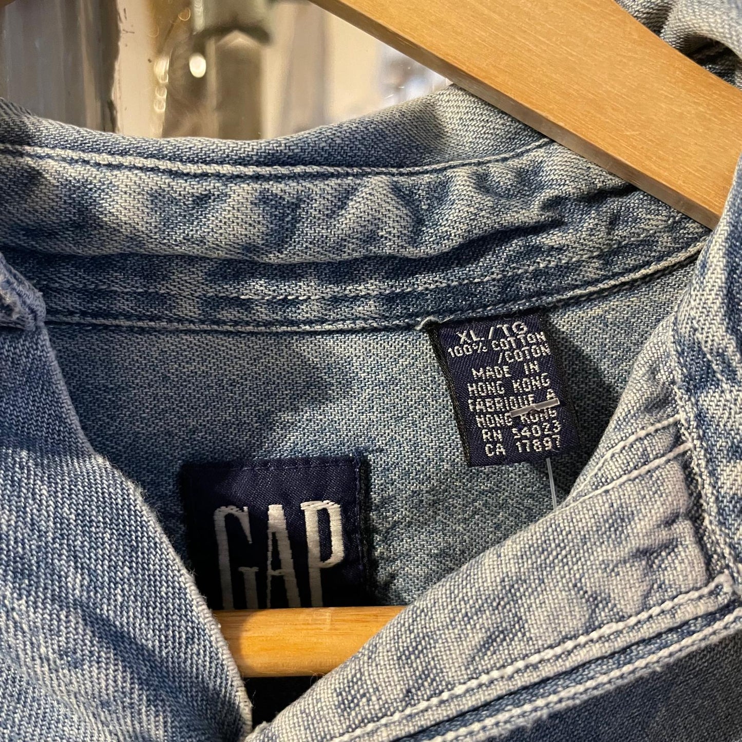 1990s Blue Long Sleeve Denim Button Shirt