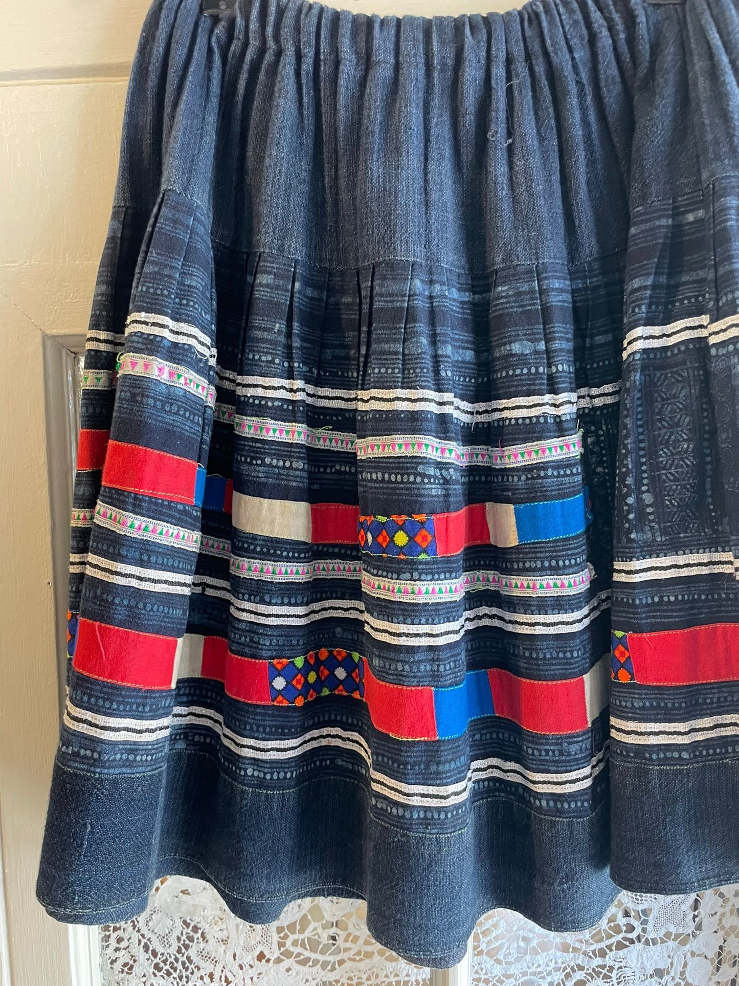 1970s Dark Navy Patterned Skirt