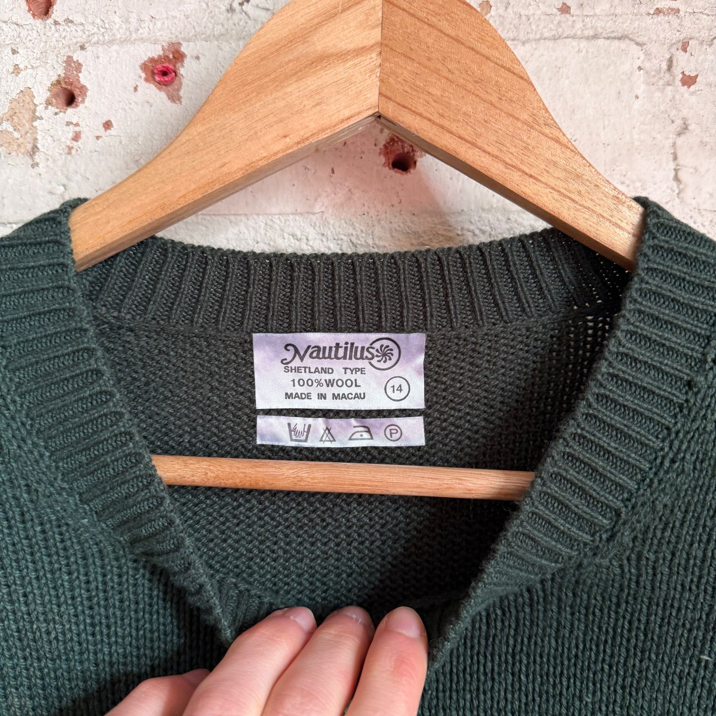 1980s Dark Green Navy Wool cable Knitted Jumper