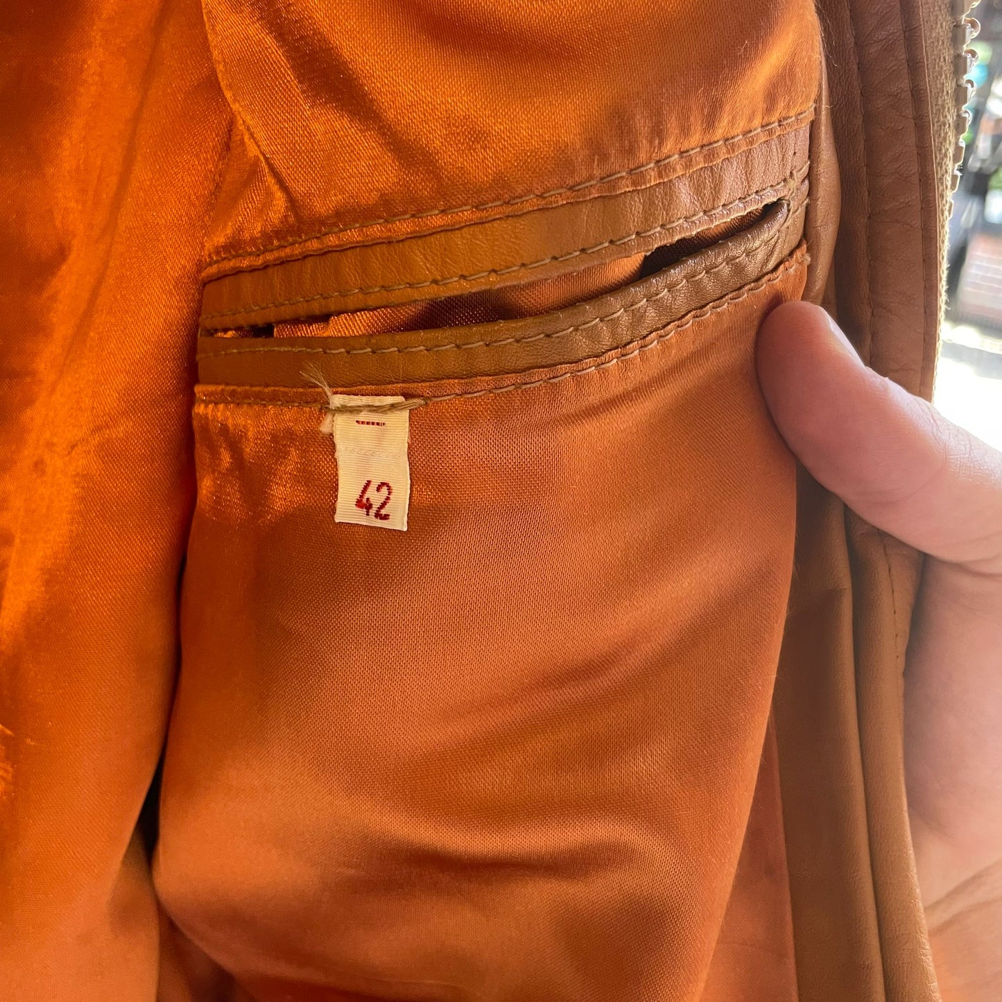 Vintage 70s/80s Tan Leather Zip Up Cropped Jacket