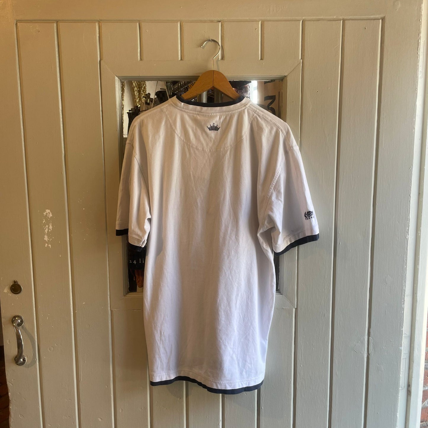 Vintage 90s Cotton Traders x Budweiser Embroidered T-shirt