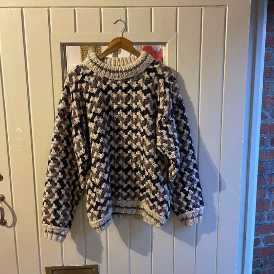 1970s Pure Wool Patterned Knitted Jumper