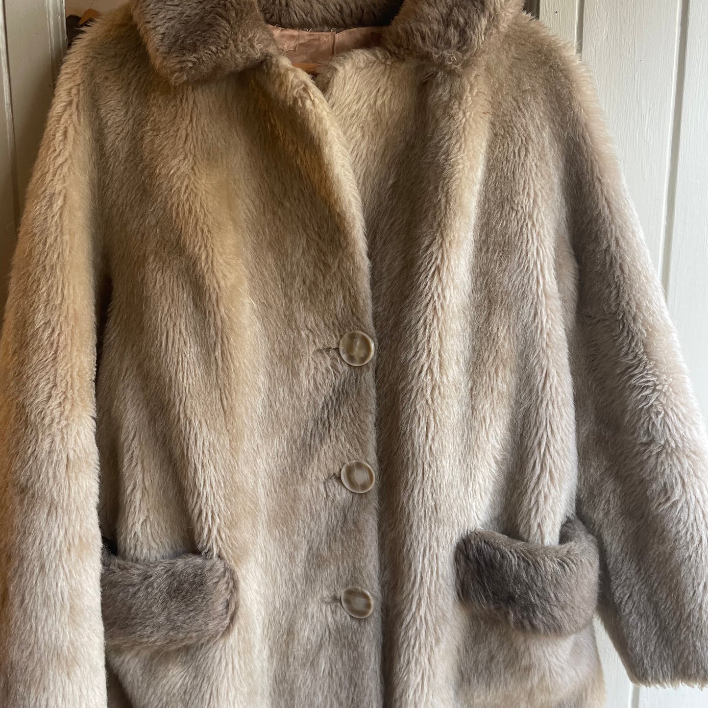 1950s Beige Faux Fur Teddy Boy Coat