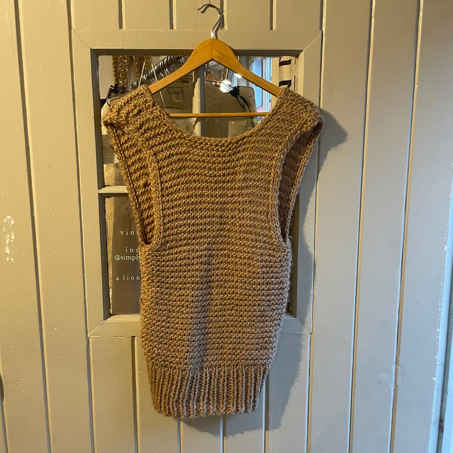 1960s 1970s Beige Knitted Vest Tank Top Jumper