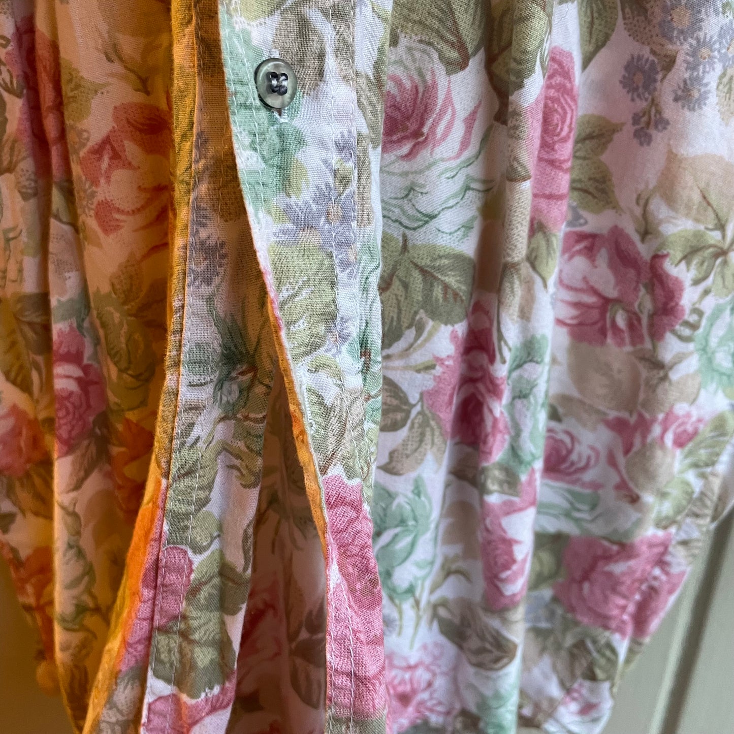 1980s Pink Floral Button Up Shirt Blouse