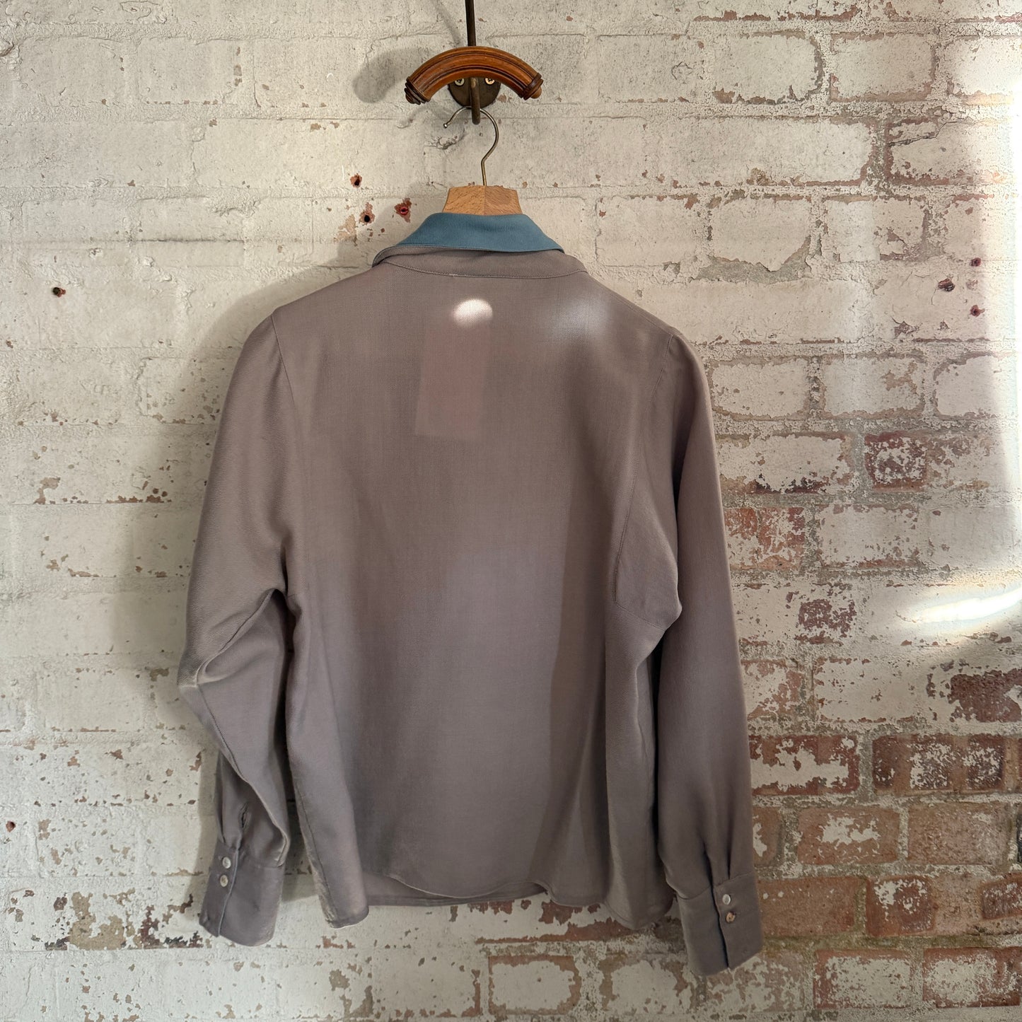 1960s Unusual Beige Knitted Jumper Top