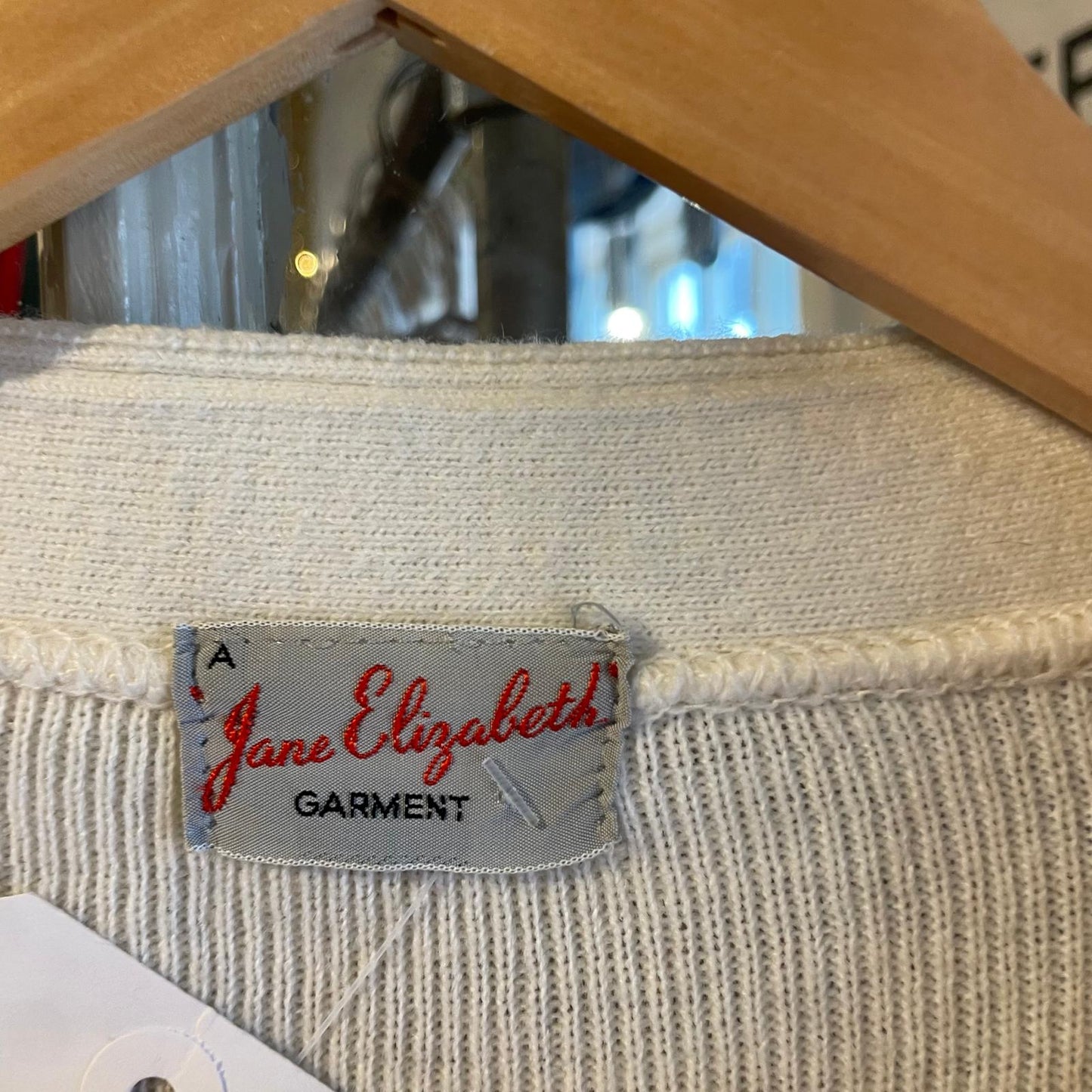1960s White Knitted Cardigan Jumper