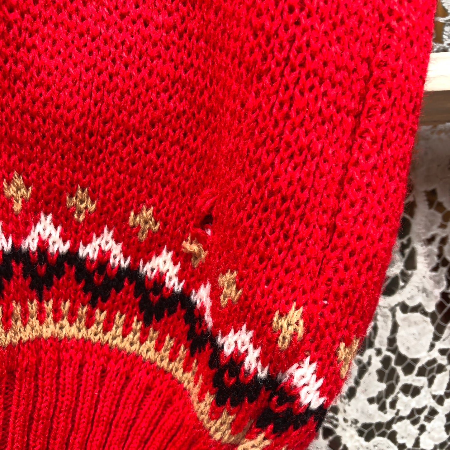 1960s Red Patterned Knitted Jumper
