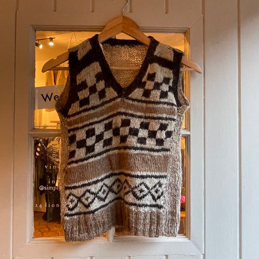1970s 1980s Wool Hand Knitted Patterned Tank Top Vest