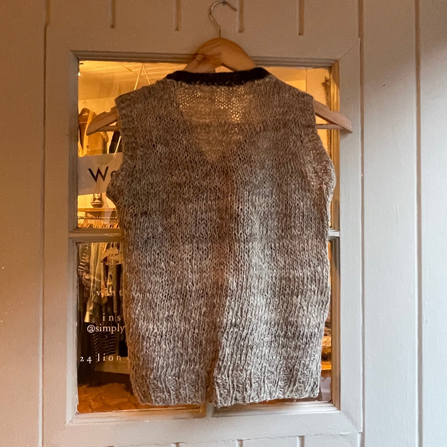 1970s 1980s Wool Hand Knitted Patterned Tank Top Vest