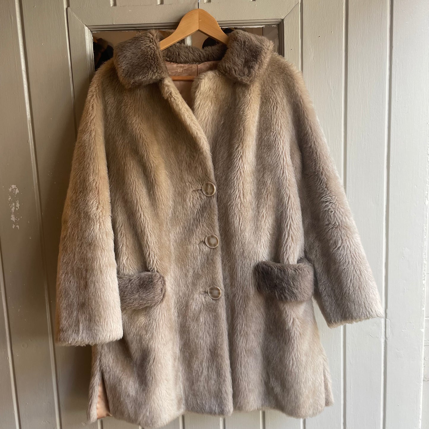 1950s Beige Faux Fur Teddy Boy Coat
