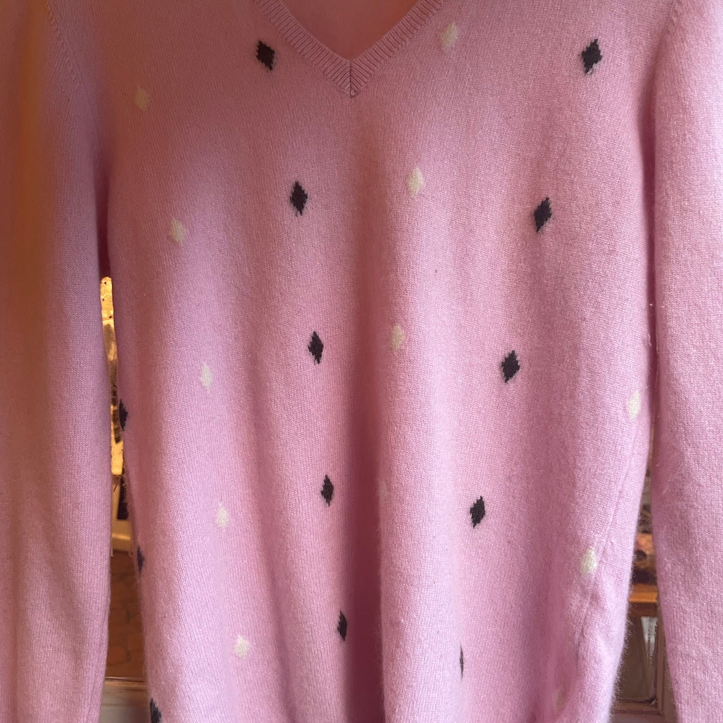 1980s Pink Cashmere Knitted Argyle V-Neck Jumper