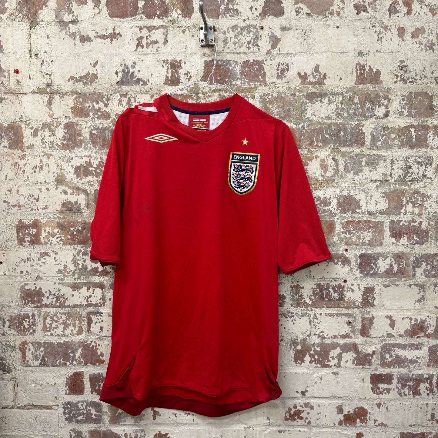 2007-2009 Red Umbro England Away Football Shirt
