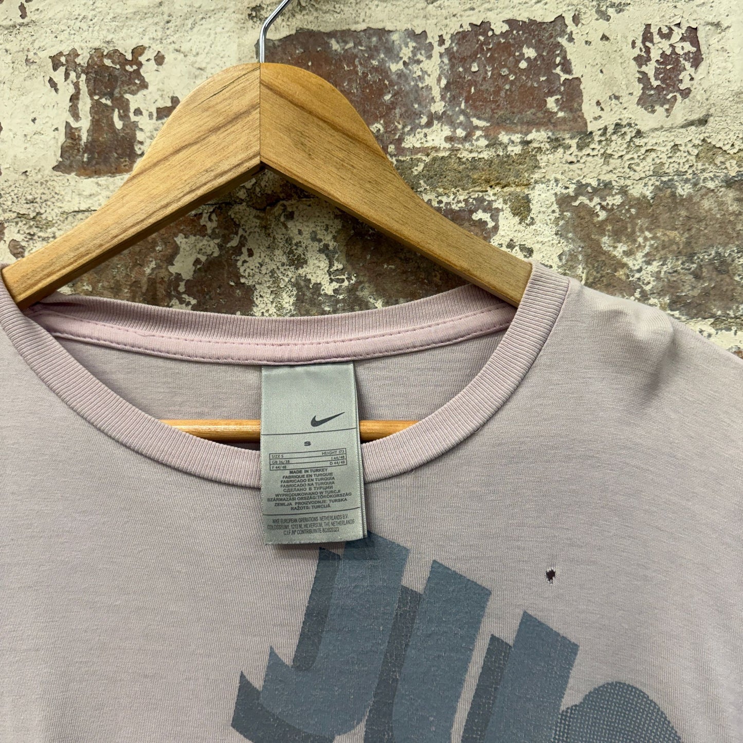2000s Pink Nike Graphic T-Shirt