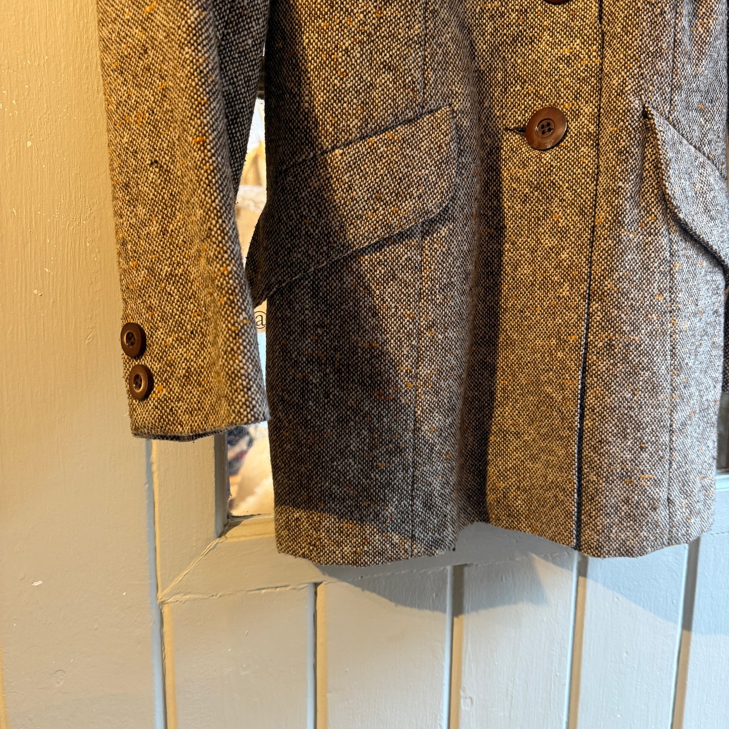 1970s Beige Peak Lapels Tweed Blazer Jacket