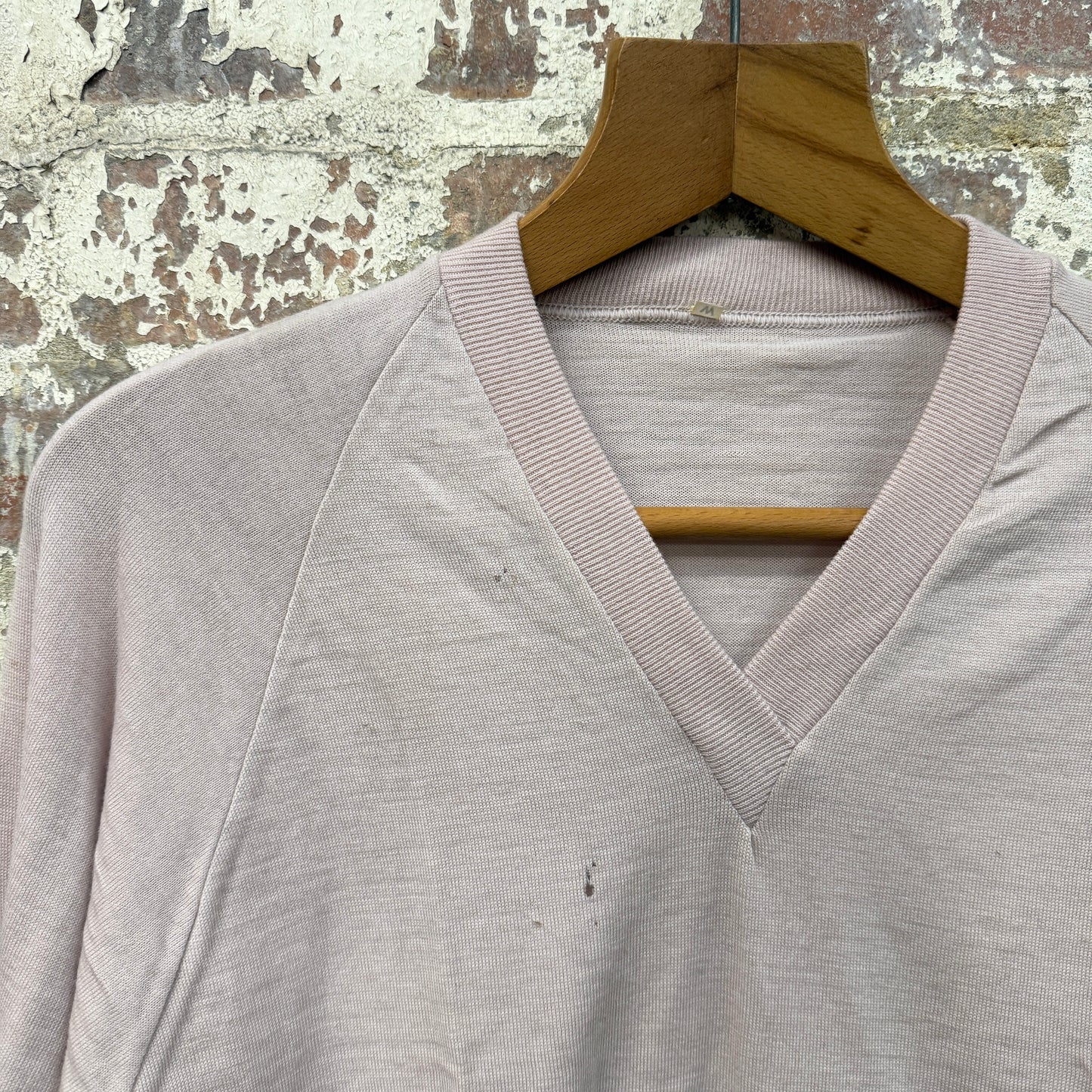 1940s 1950s Beige Knitted V-Neck Top