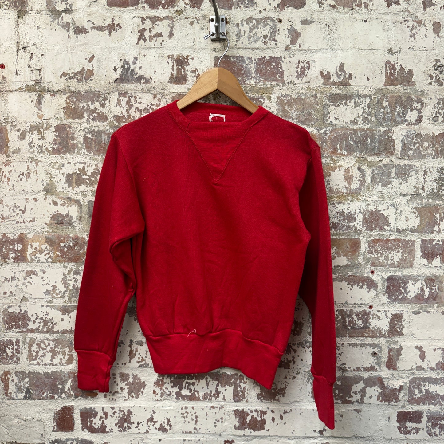 RARE 1950s 1960s Red British Single V Blank Sweatshirt