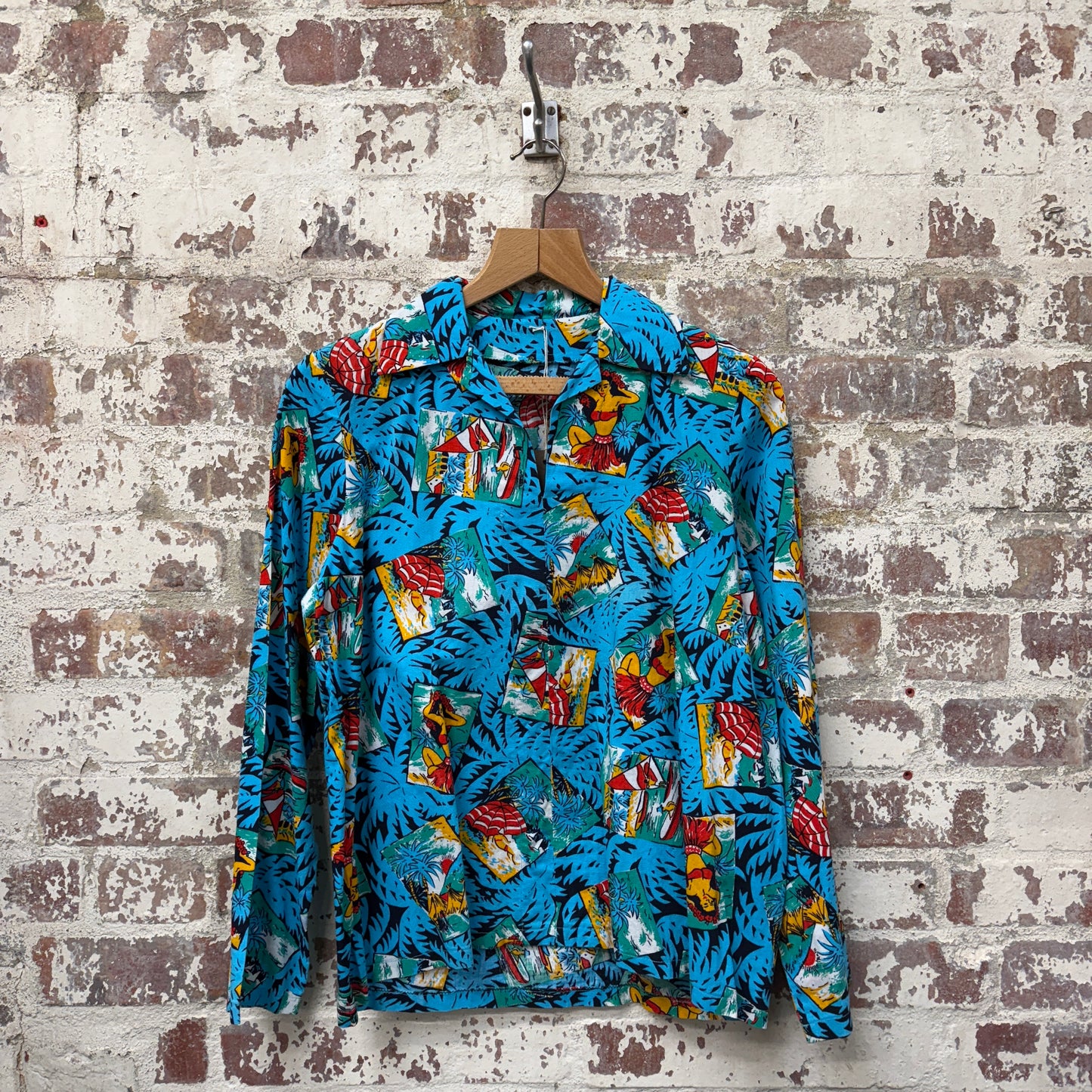 1970s Hawaiian Print Long Sleeved Shirt