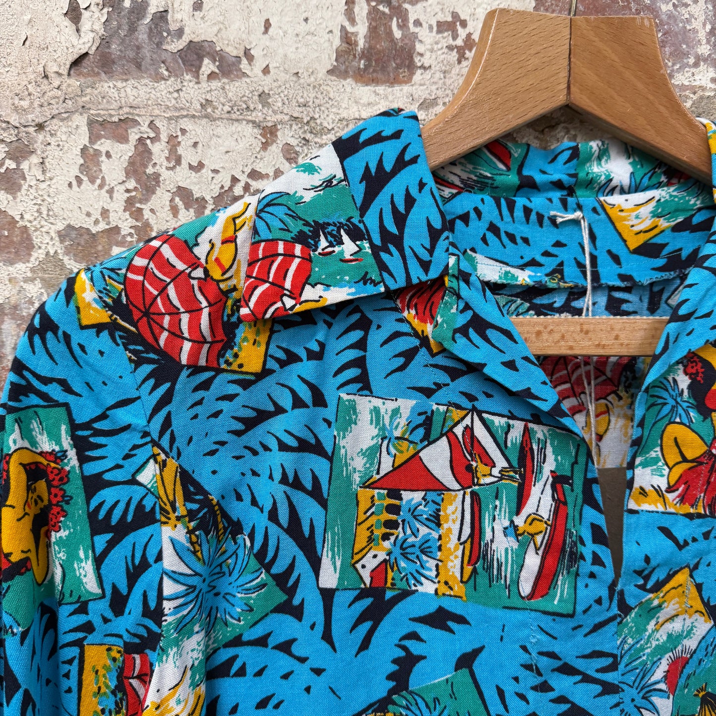 1970s Hawaiian Print Long Sleeved Shirt