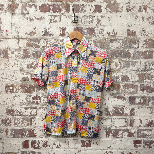 1970s Patterned Button Up Dagger Shirt