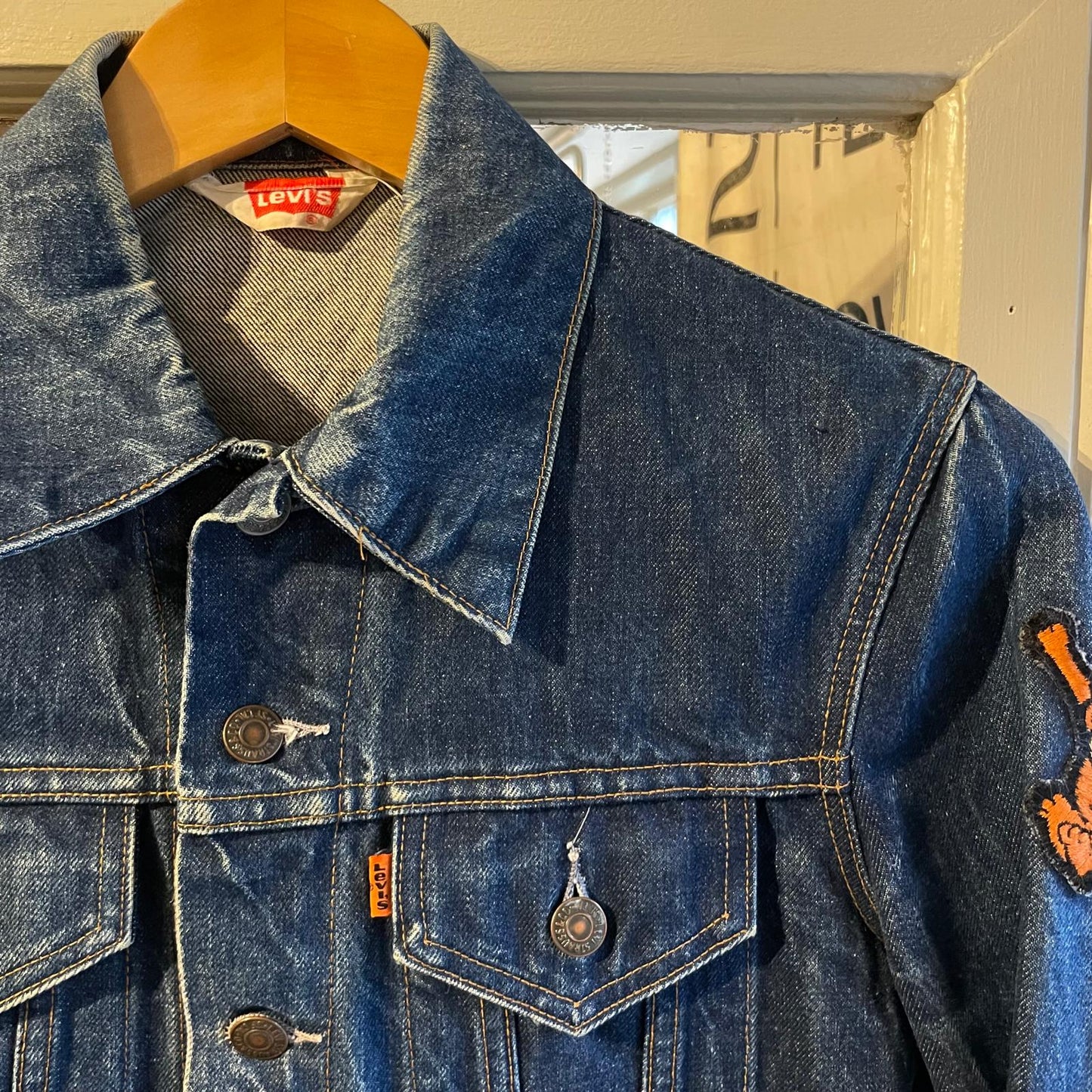 1980s Dark Blue Levis Denim Jacket
