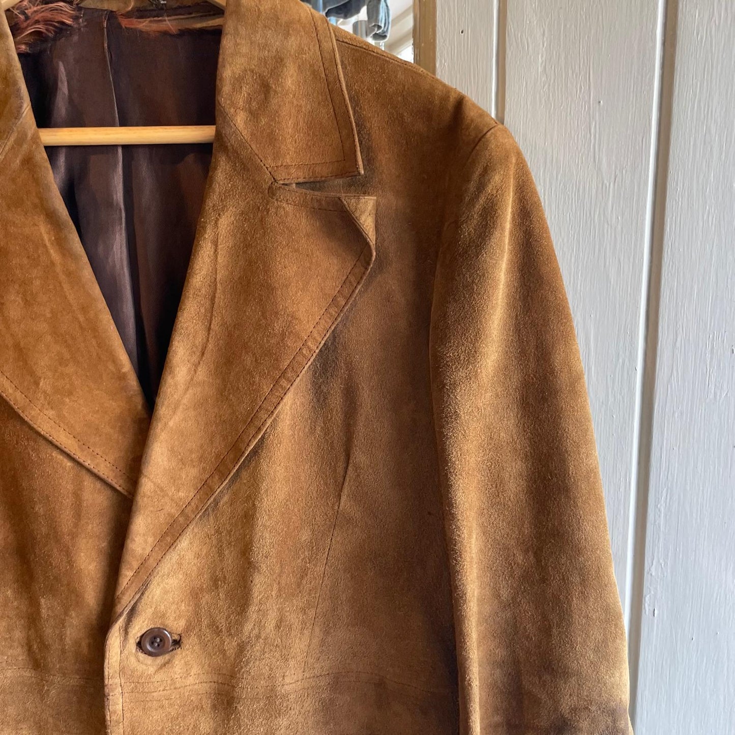 1970s Brown Suede leather Peak lapels Blazer Style Jacket