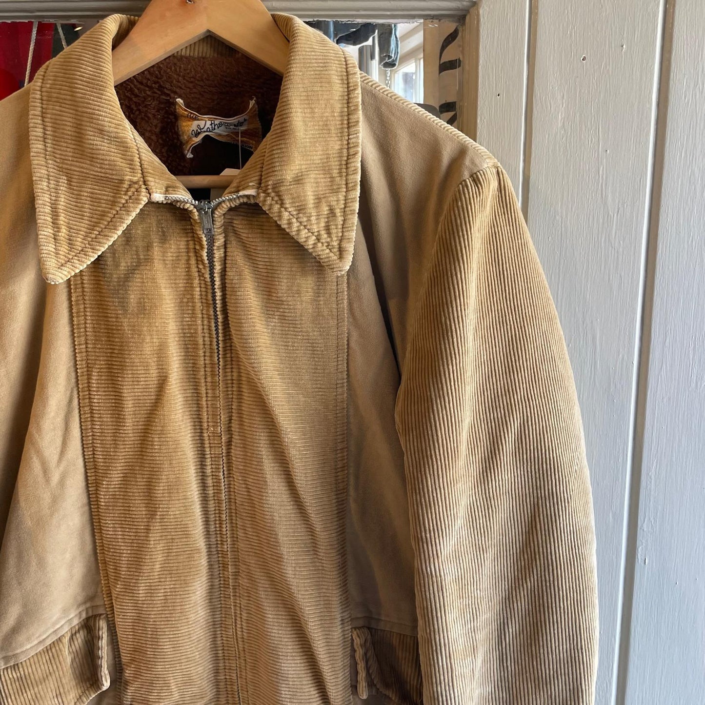 1960s 1970s Beige Corduroy Zip up Hunting Jacket