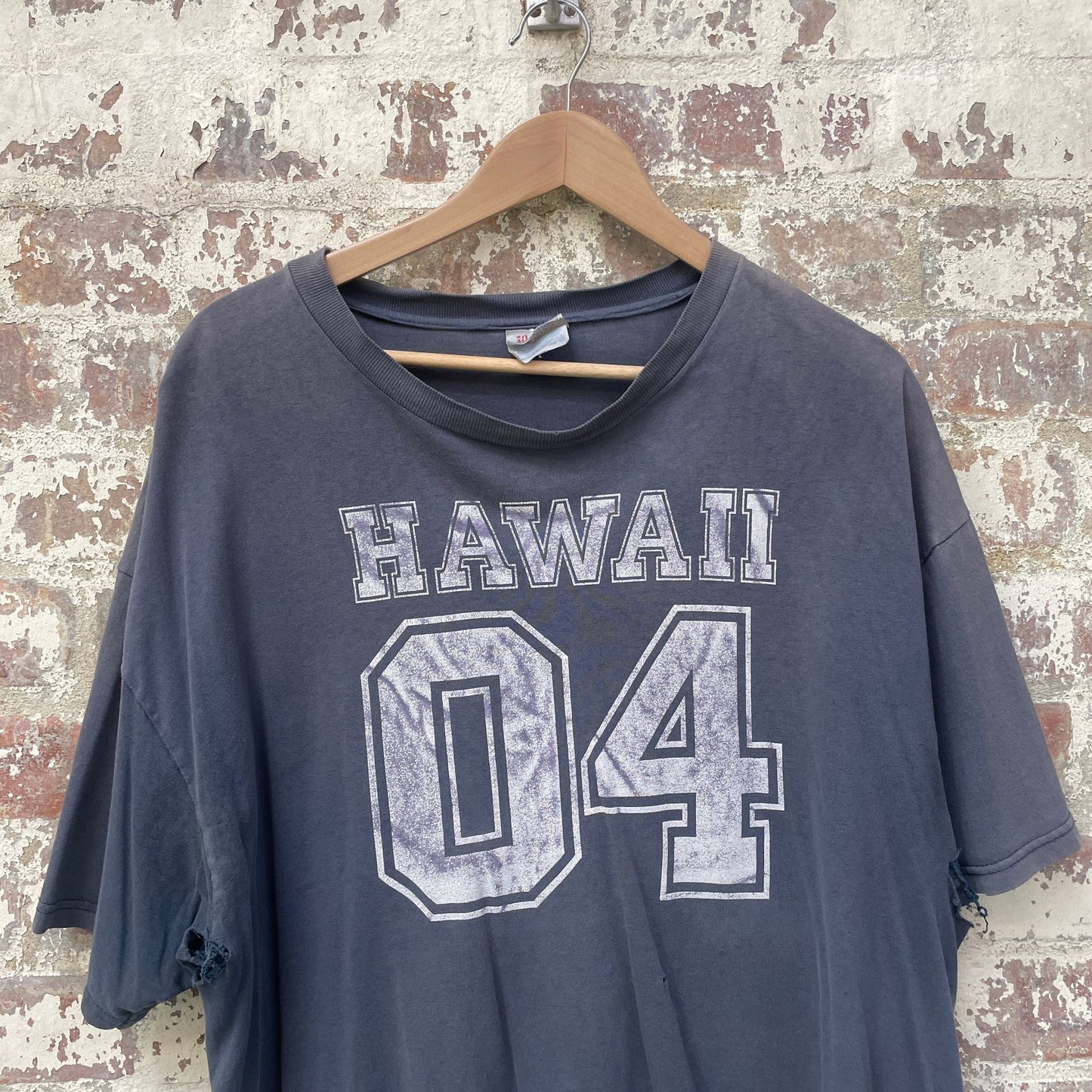 Vintage 1990s Faded Distressed Grey Print T-Shirt