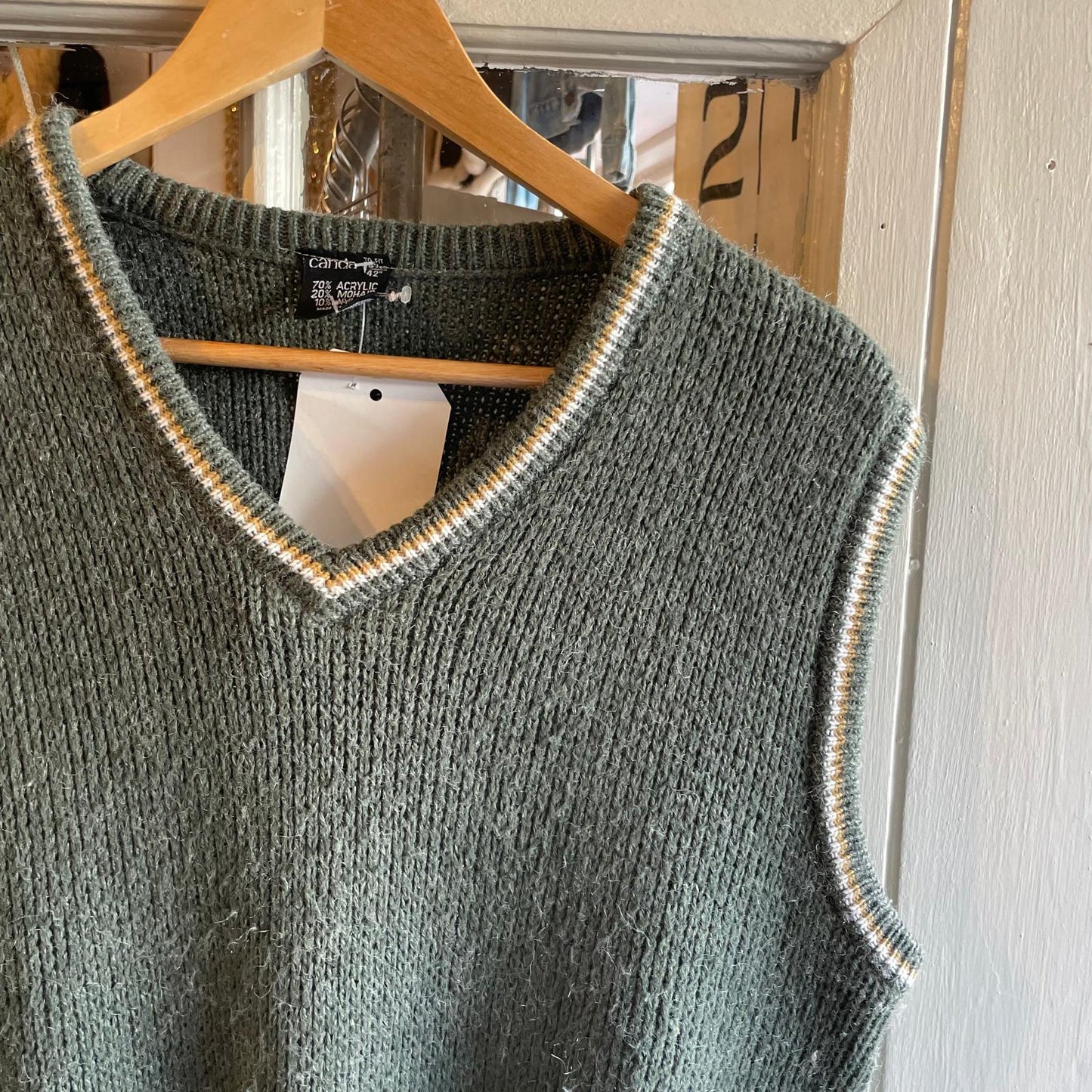 1970s Dark Green Knitted Tank Top Sweater Vest