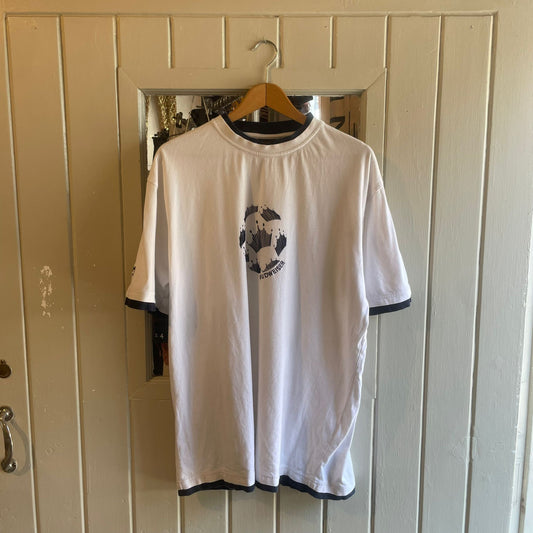 Vintage 90s Cotton Traders x Budweiser Embroidered T-shirt