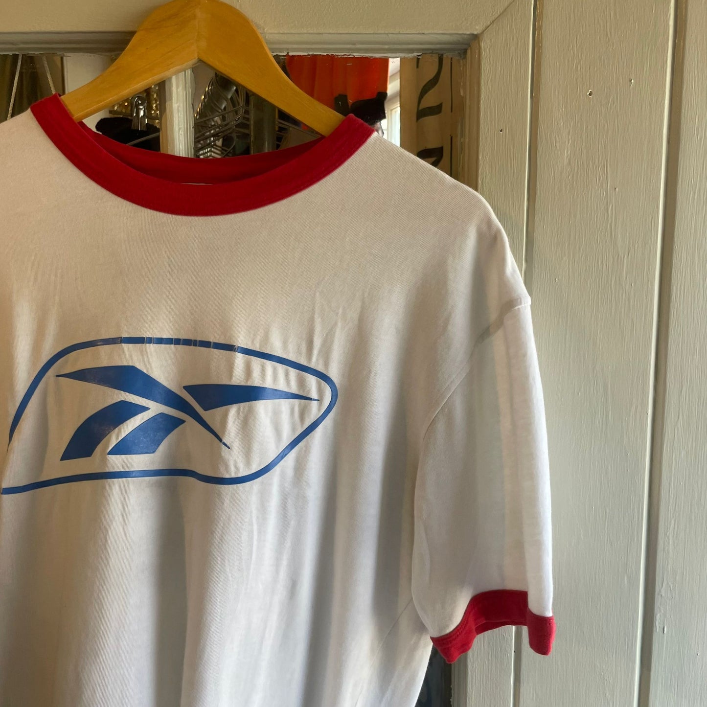 Vintage 90s/00s White Reebok Embroidered T-shirt